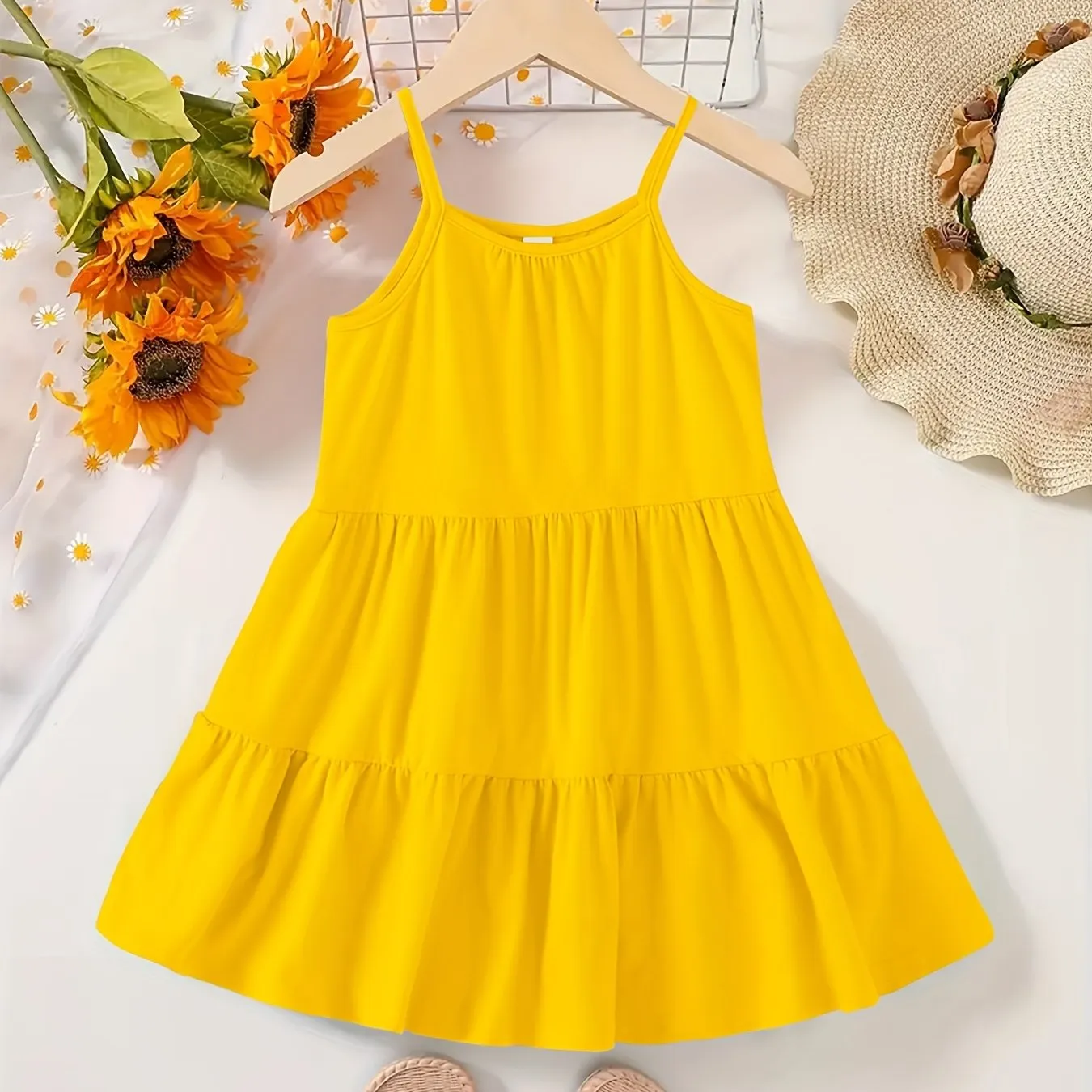 Chic & Playful Summer Essential: Girls' Solid Color Sleeveless Dress - Comfortable, Stretchable Fabric with Flared Hem for Daily Fun