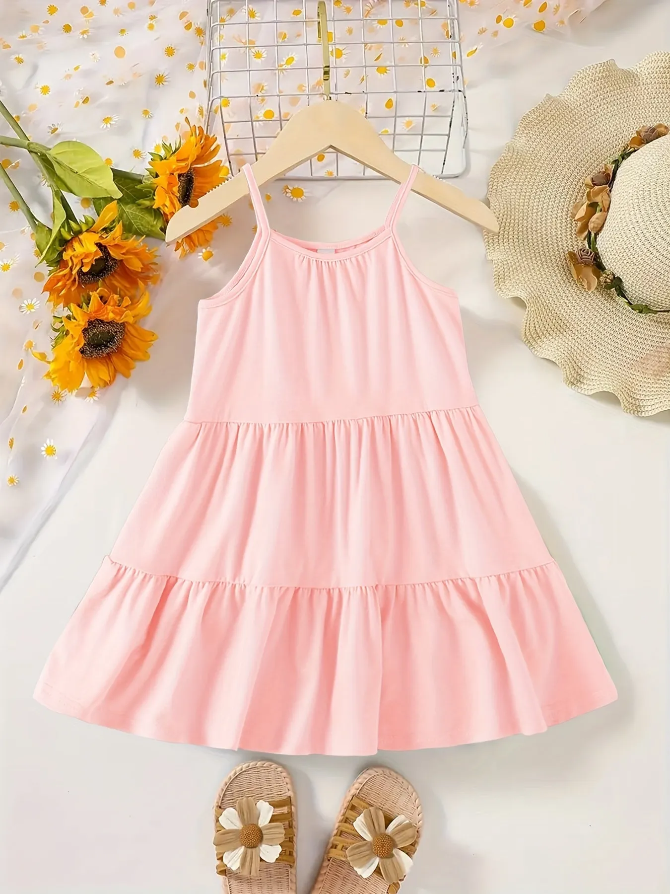 Chic & Playful Summer Essential: Girls' Solid Color Sleeveless Dress - Comfortable, Stretchable Fabric with Flared Hem for Daily Fun