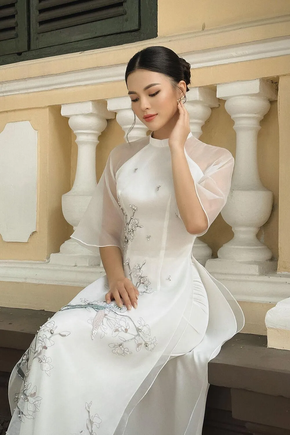 Hy Vien Middle Sleeved Ao Dai