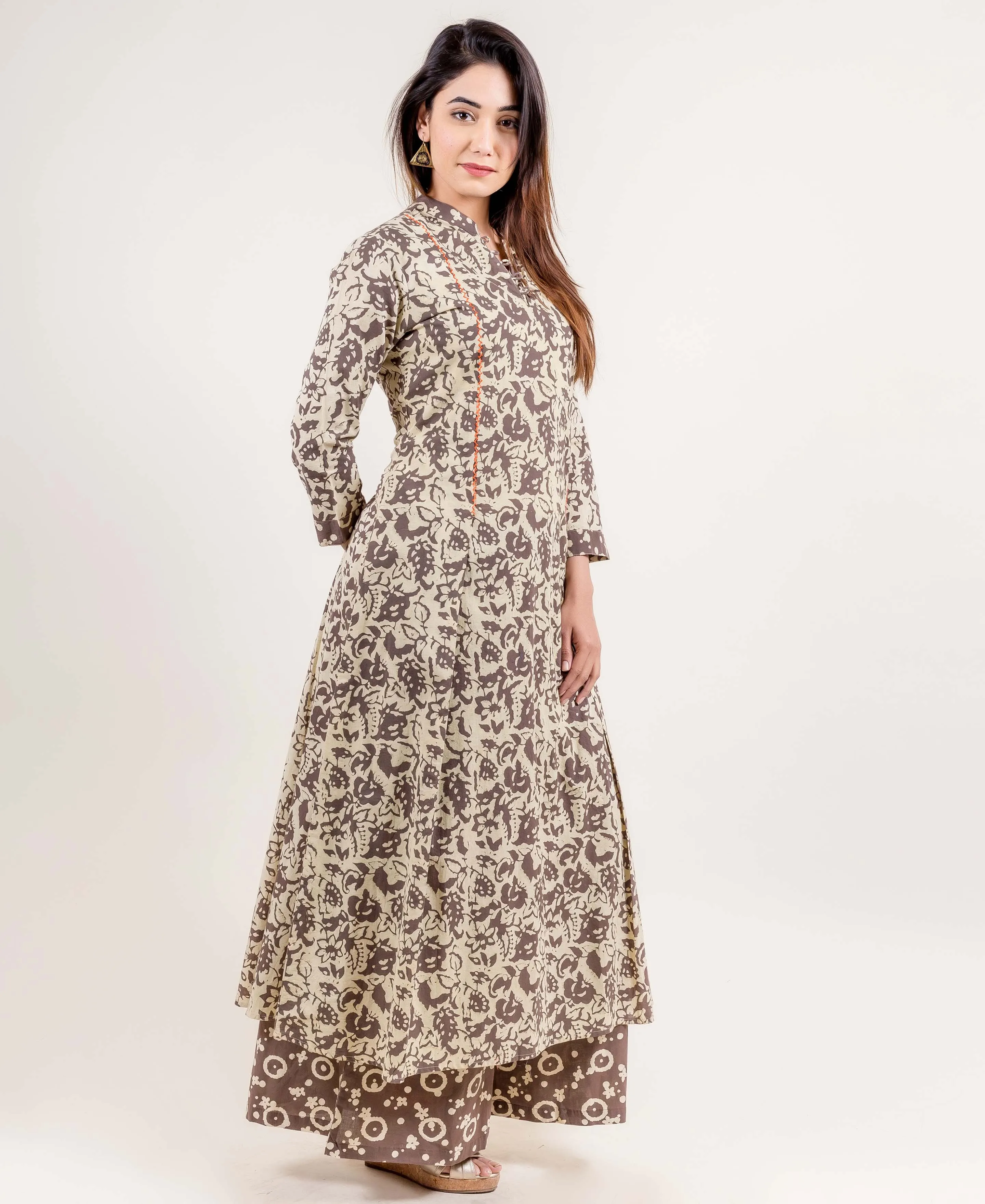 Kimono Collar Front Pleated Anarkali Style Kurta