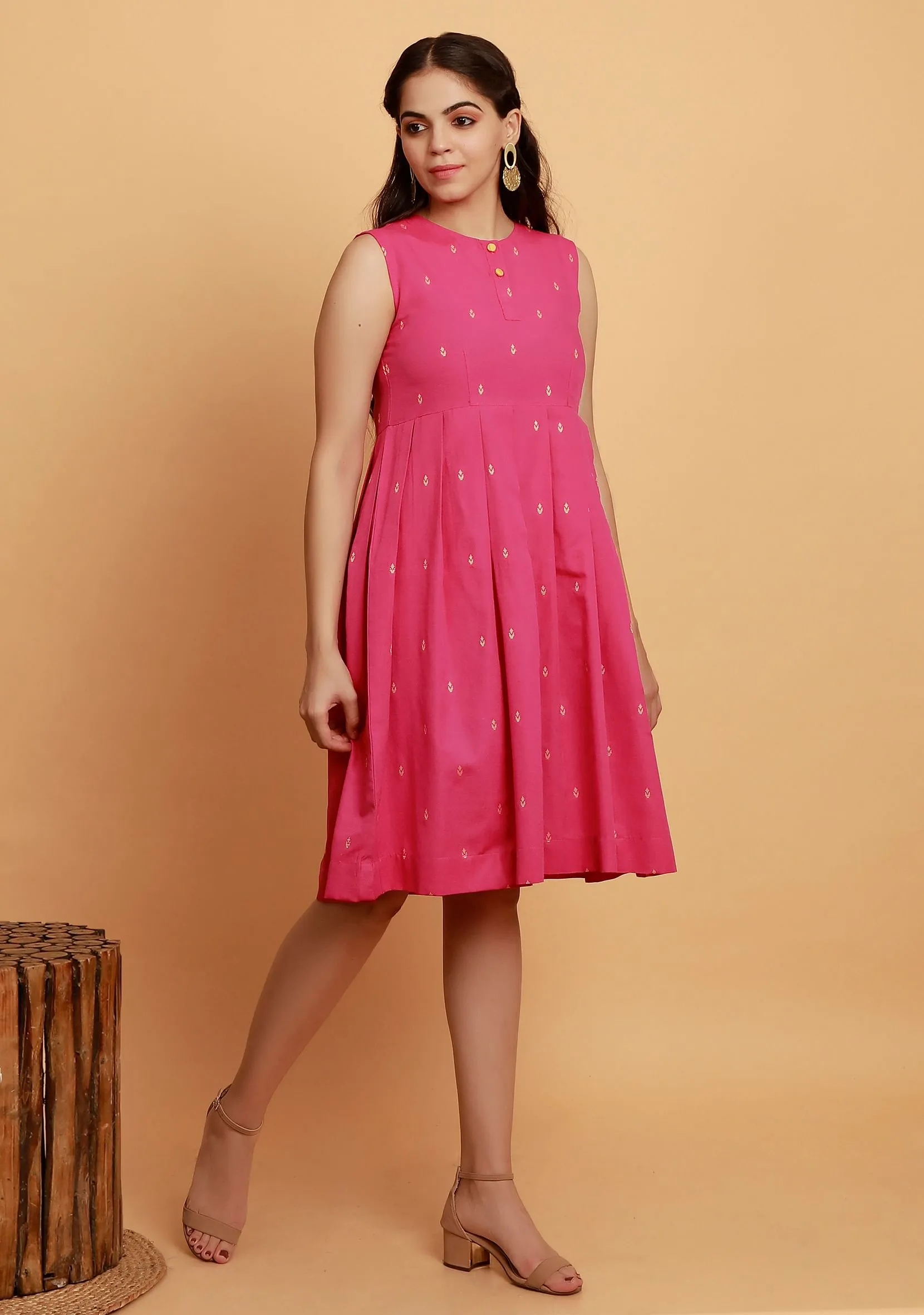 Pink Pleated Flared Sleeveless Woven Dress