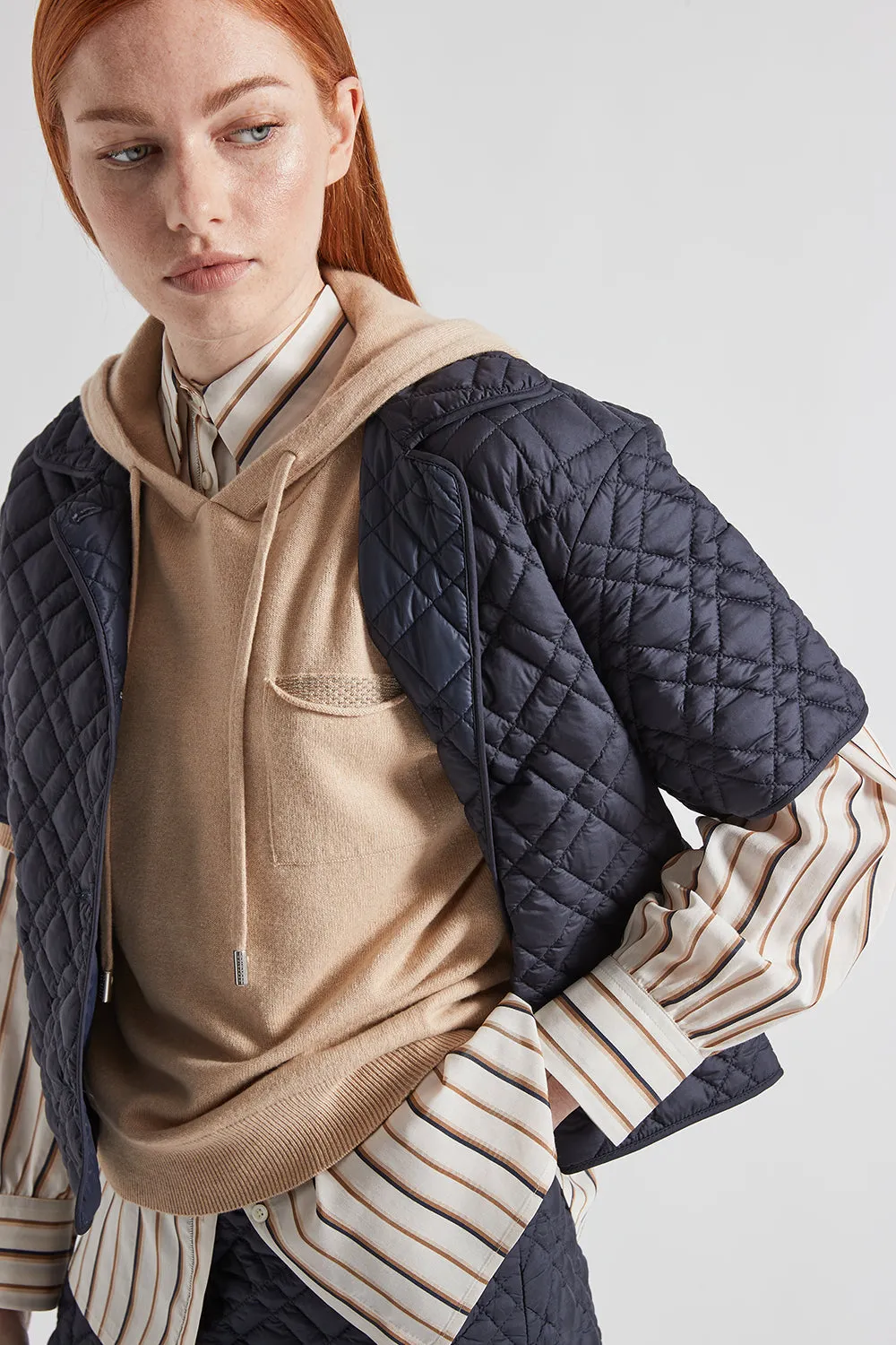 Quilted drip-proof jacket