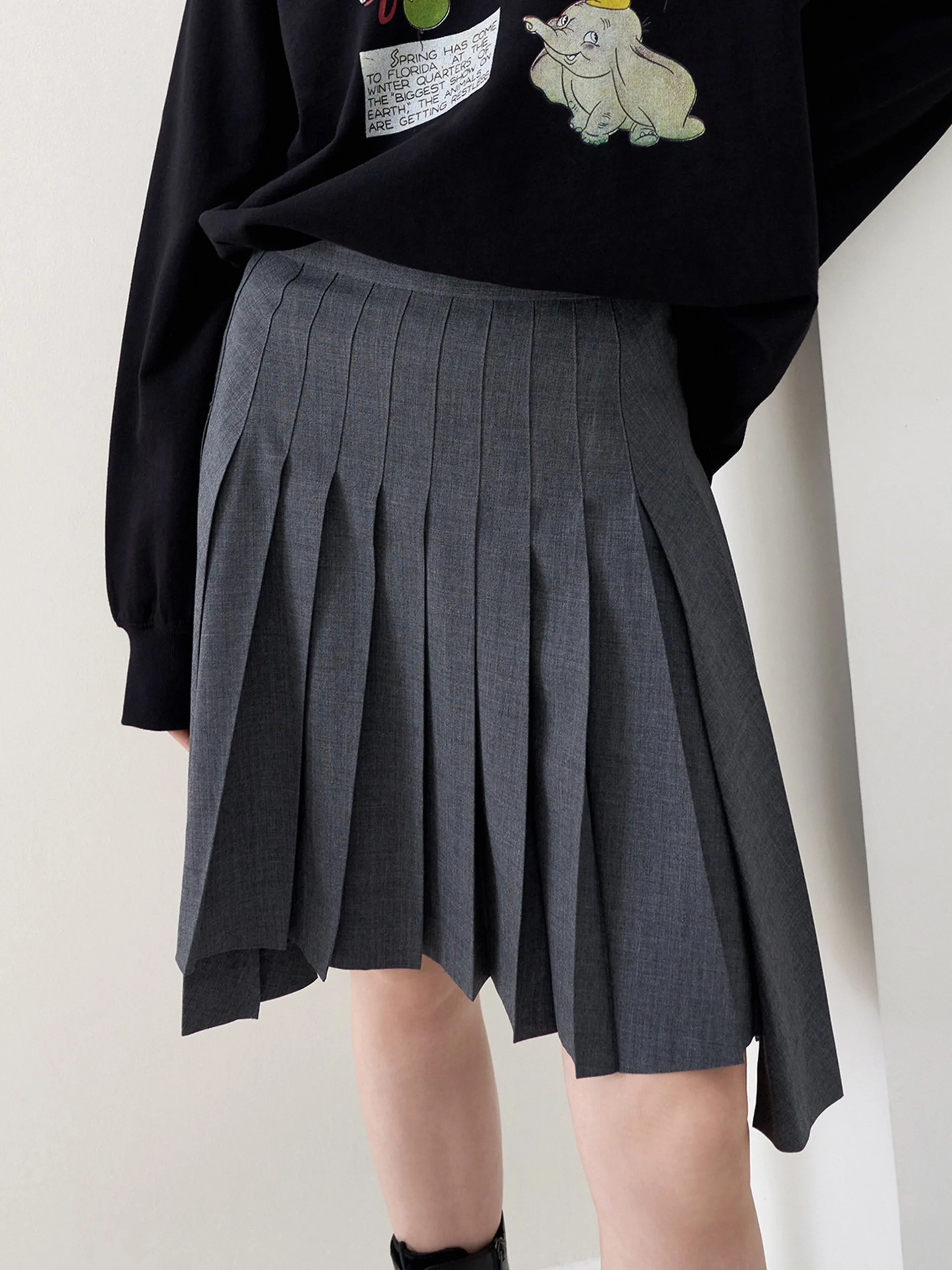 Side Slit Irregular Hem Pleated Skirt