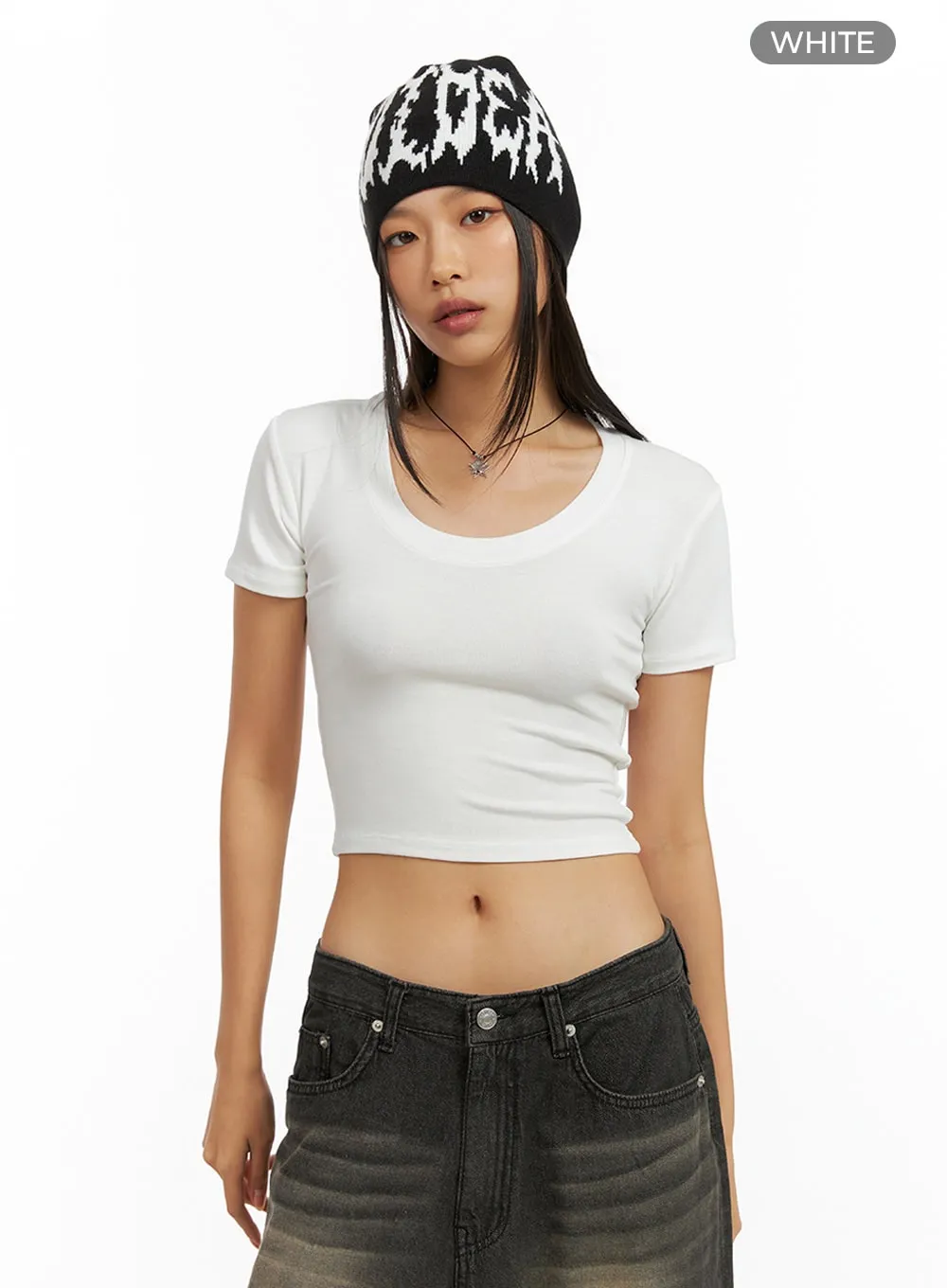 Slim Fit U-Neck Crop Tee IG405