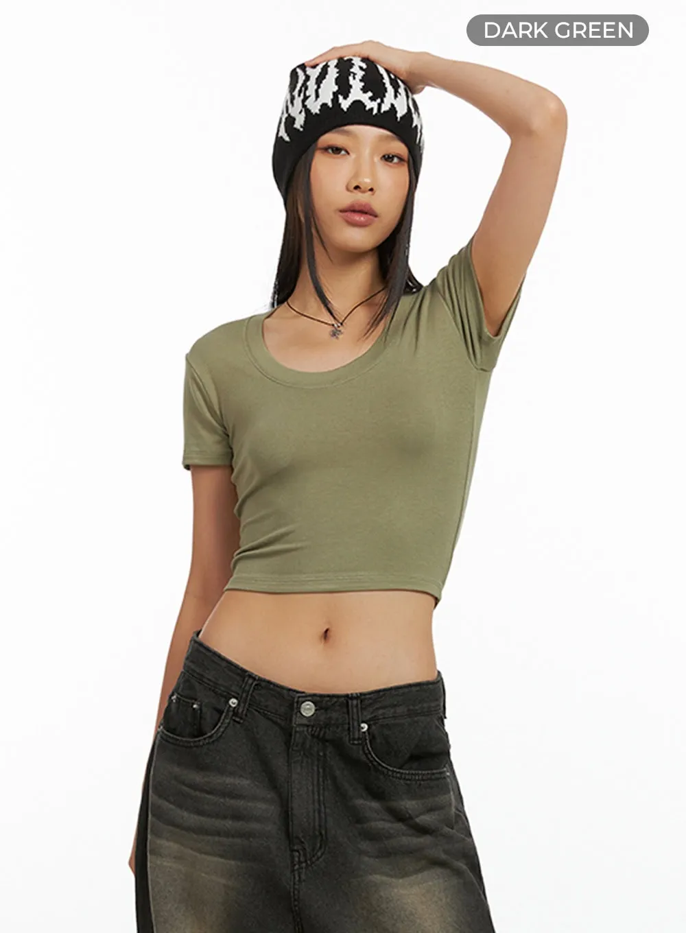 Slim Fit U-Neck Crop Tee IG405