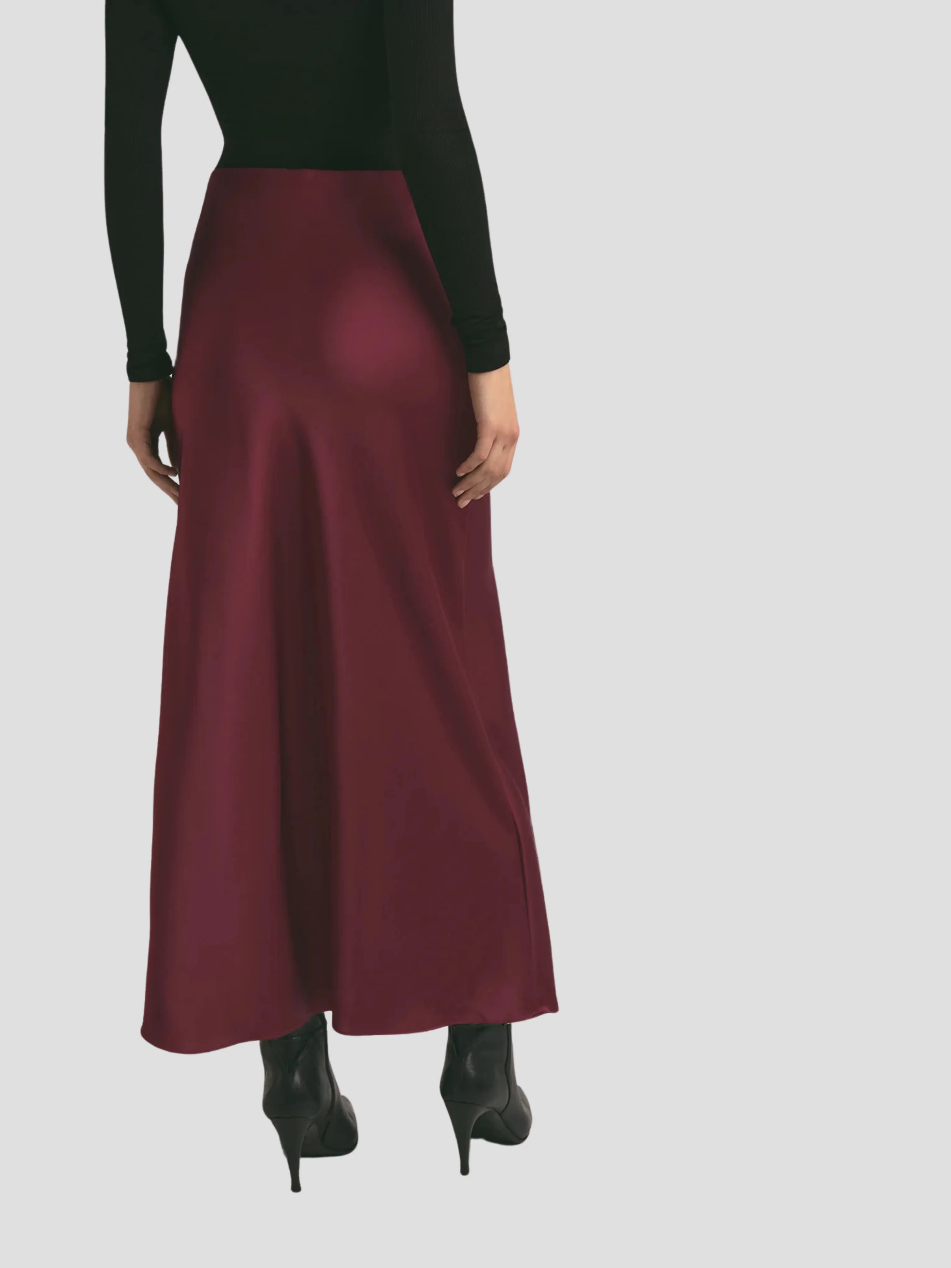 The Suzy Skirt in Burgundy