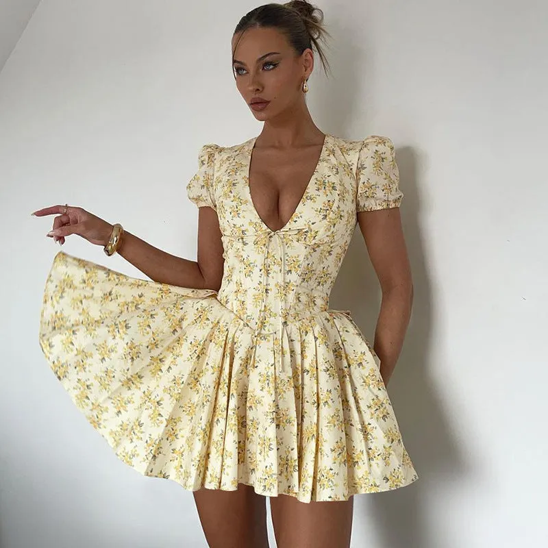 Uniwim birthday outfit French Sweet Style Autumn New Sexy Deep V Thin Waist Short Sleeve Mid Pleated Floral Dress Women