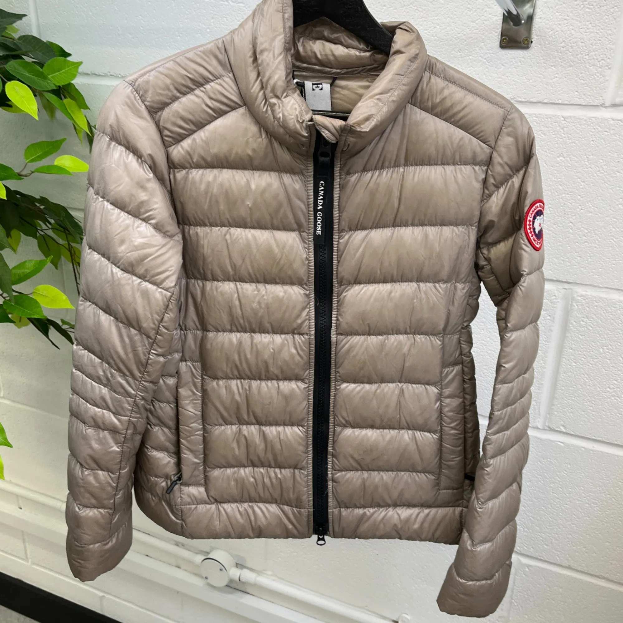 Women's Cypress Down Jacket Beige Size XS